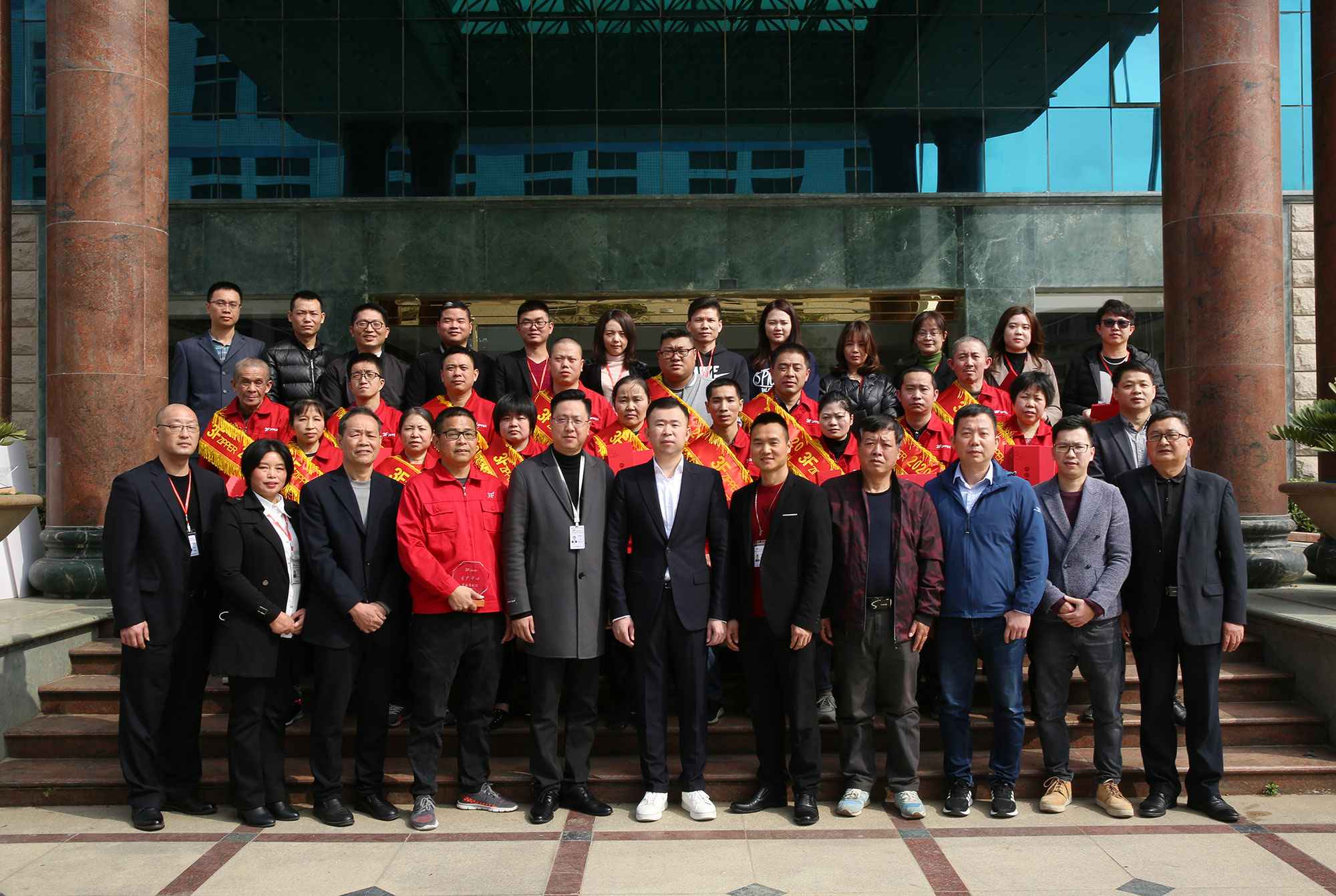 3FAG手机官方网站入口-AG(中国)召开2020年度经营总结暨表彰大会